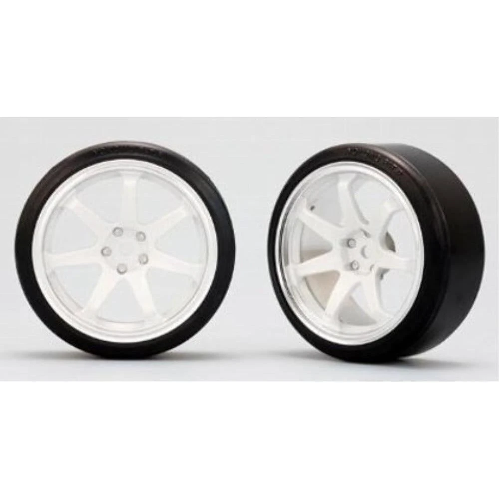 YOKOMO GP SPORTS GULLFLAME (with 01R Tyre) 3 YOKOMO GP SPORTS GULLFLAME (with 01R Tyre)